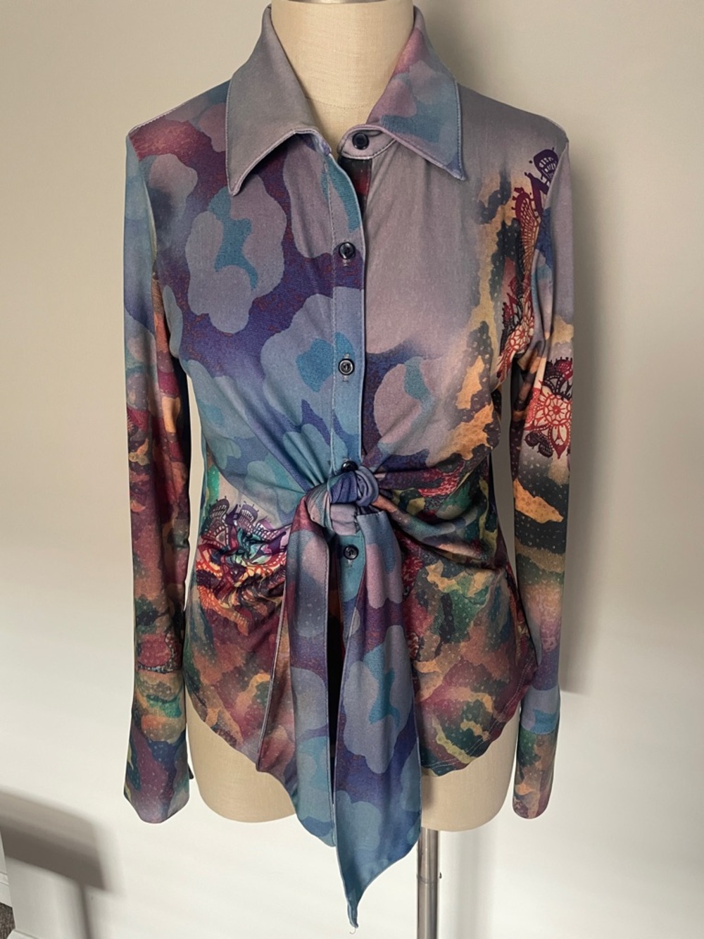 Paris IQ long sleeve front tie shirt size XL